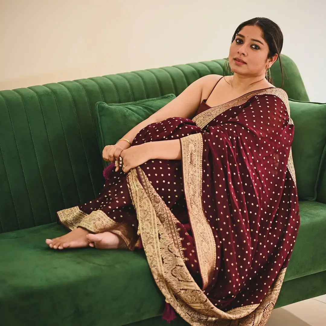 Malayalam Actress Anumol Images in Maroon Saree